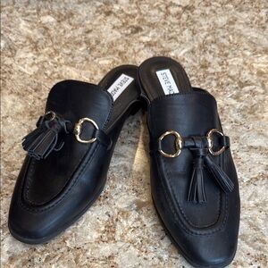 Steve Madden Black Leather Loafers for Women only worn once